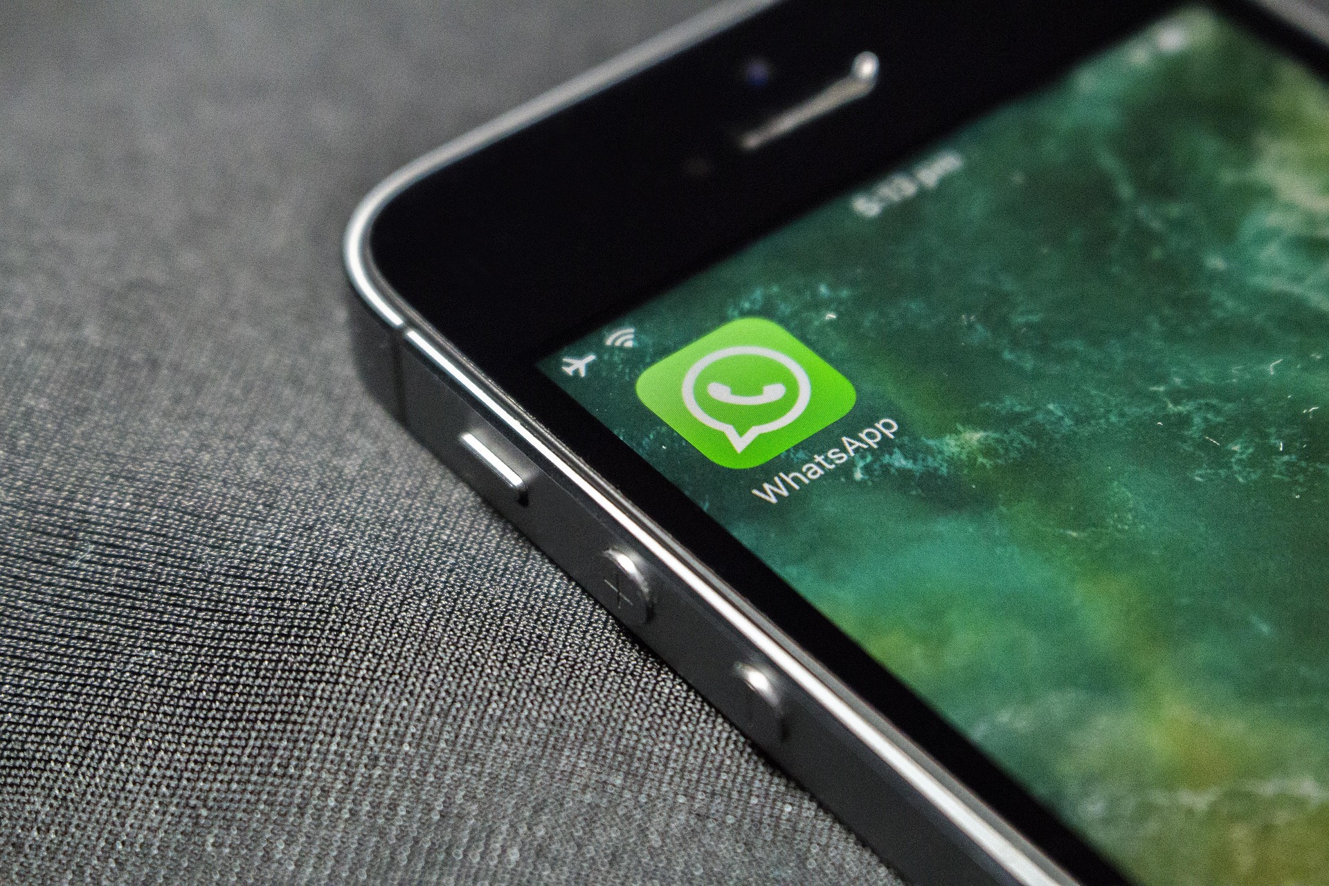 ¿Te aparece «Esperando este mensaje» y no puedes leer a tus contactos? Cómo forzar a tu móvil a recuperar la «llave» para desbloquear tus mensajes